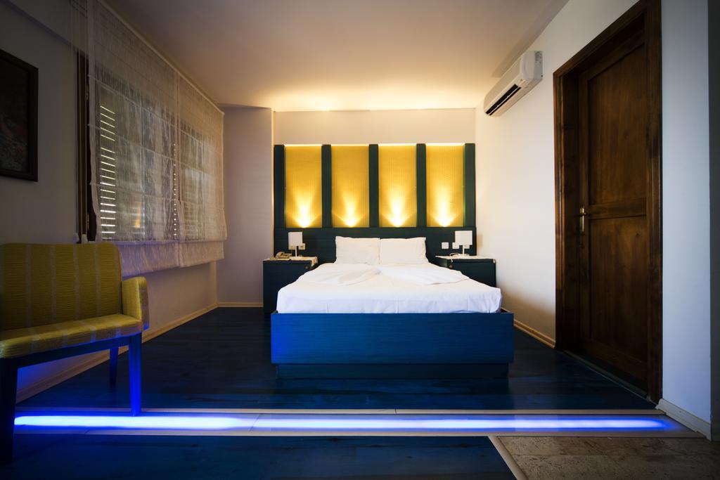 Apollon Hotel Bozcaada Quarto foto